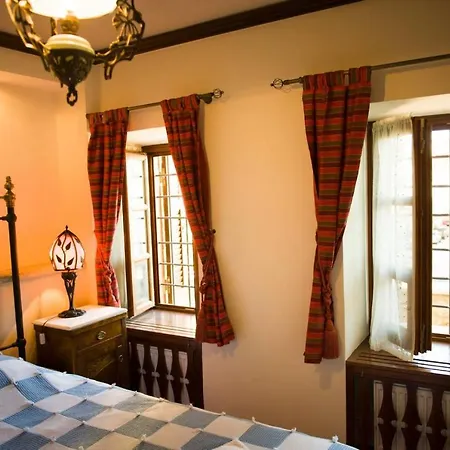 Townhouse In Near Delphi *