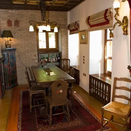 Townhouse In Near Delphi אראחובה
