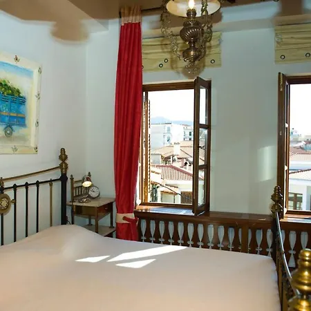 לינה וארוחת בוקר Townhouse In Near Delphi *