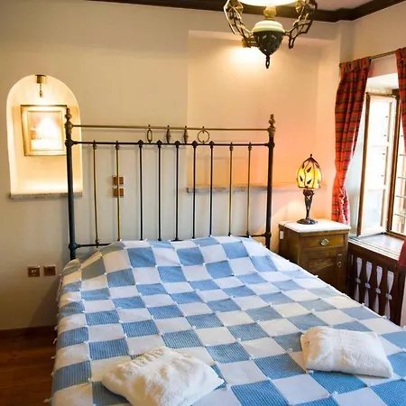 Townhouse In Near Delphi *